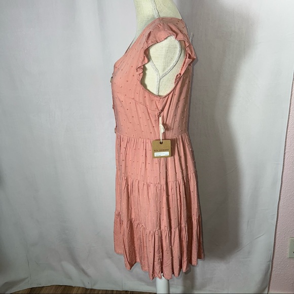 $8 FINAL CLEARANCE - Cute Spring/Summer Dress - Picture 4 of 12